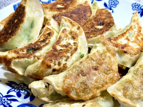 【鶏蛋韭菜鍋貼】実は中国では定番!卵とニラの焼餃子